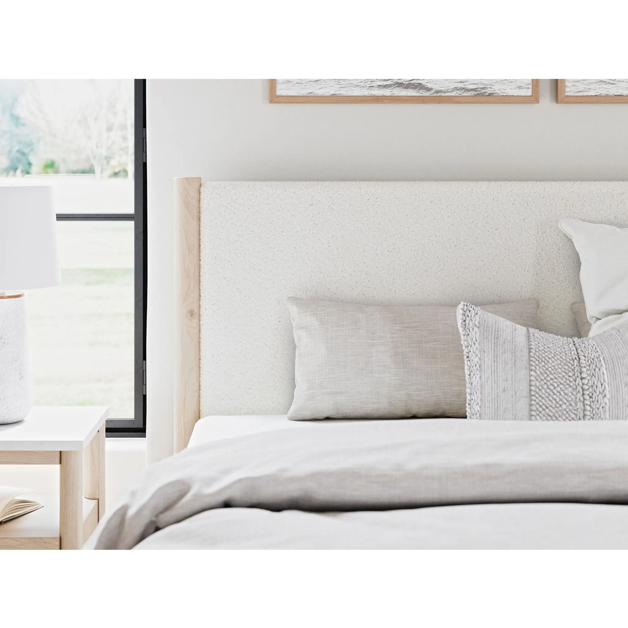 Cadmori Platform Bed