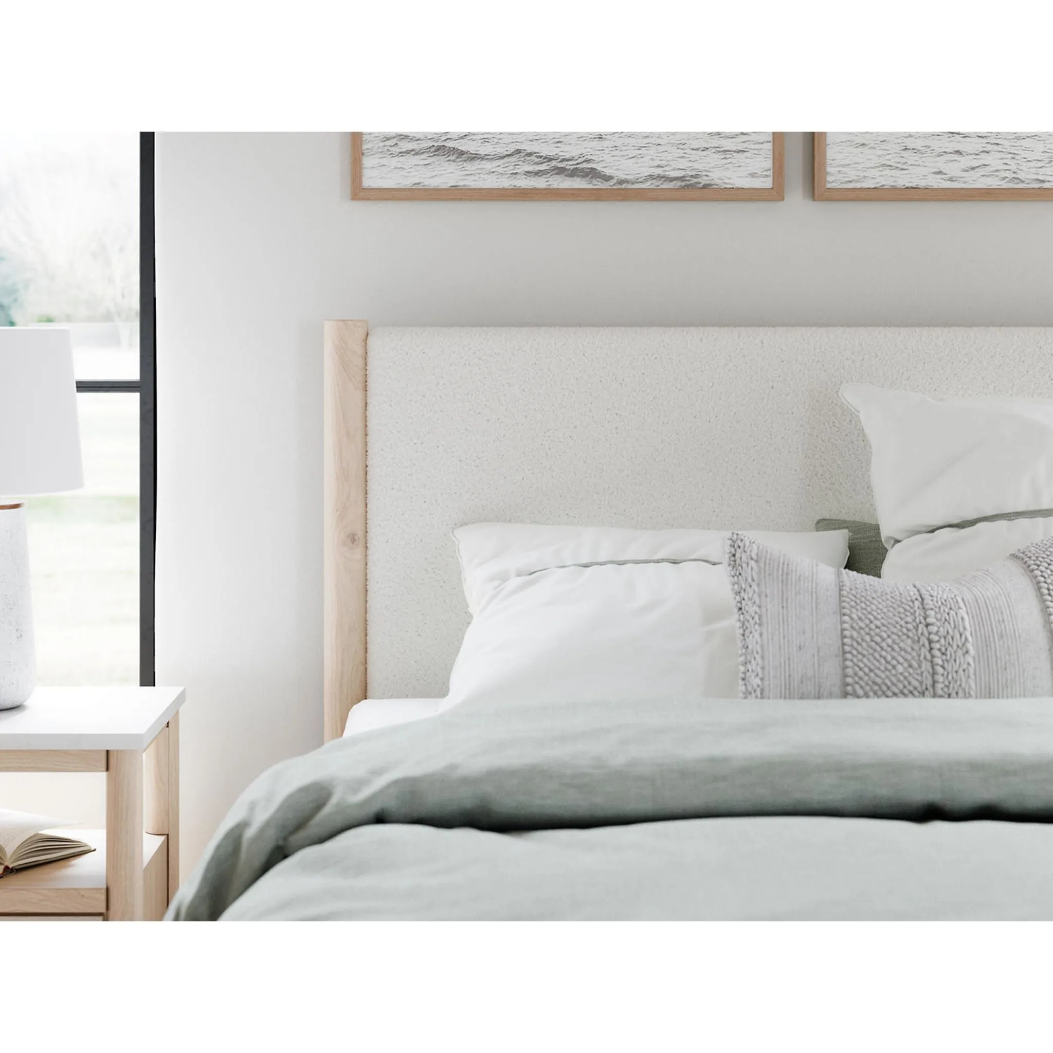 Cadmori Platform Bed
