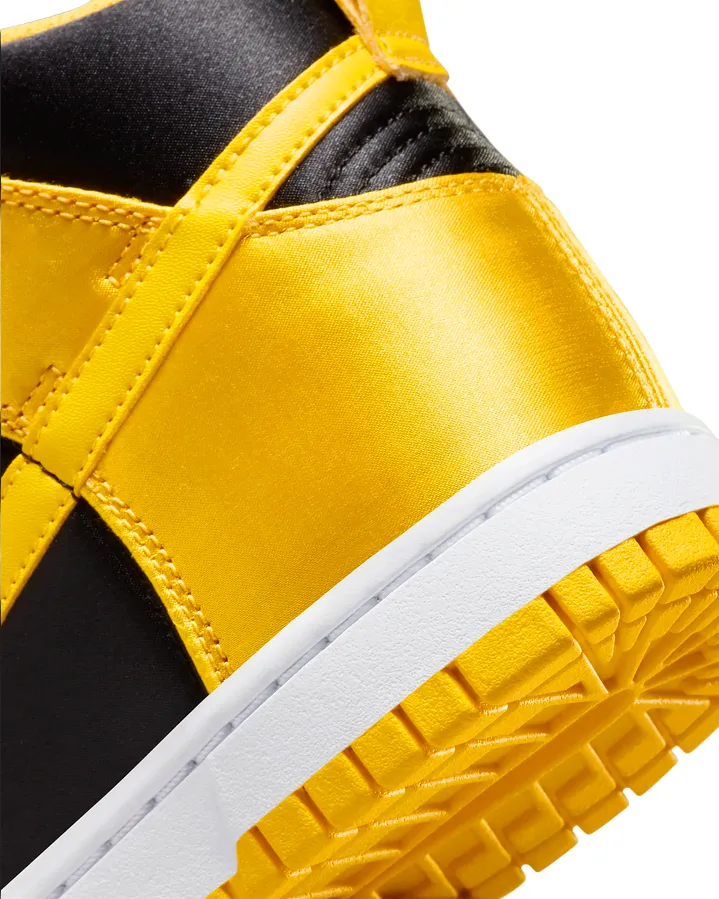 Nike scarpa sneakers da donna Dunk Alta FN4216-001 nero bianco giallo mais