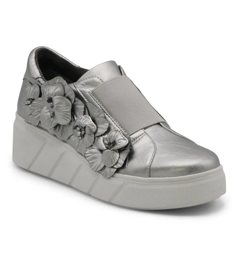 RACHELLE SNEAKER