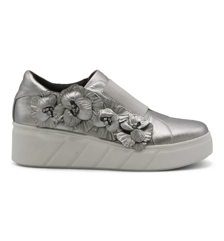 RACHELLE SNEAKER