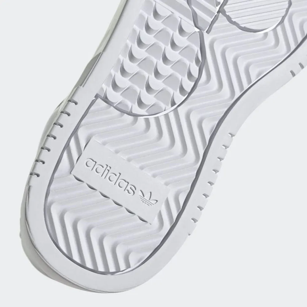 Scarpe Donna ADIDAS Sneakers linea Supercourt in Pelle Bianco